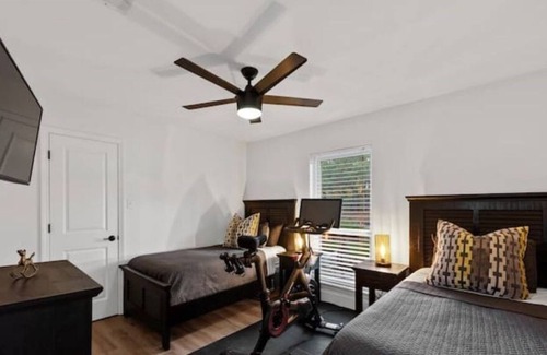 Austin House | Garden Party