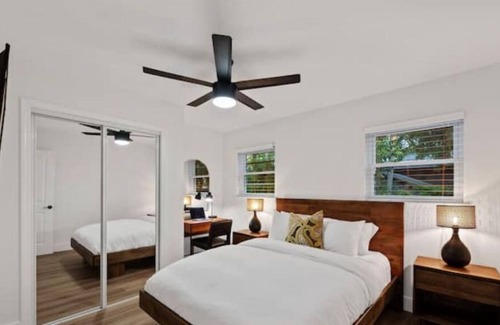 Austin House | Garden Party