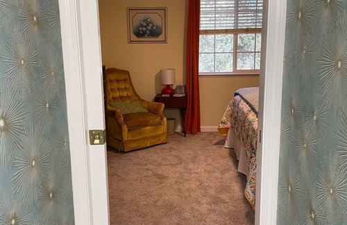 Valley Springs Bed & Breakfast | Garden Room at Bed & Breakfast
