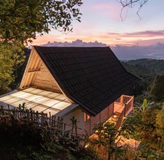 Gobleg Bed & Breakfast | Garden Terrace Bali