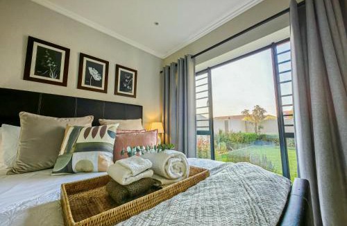 Greater Johannesburg Metropolitan Area Apartment | Garden Unit Inverter,nespresso,blender,netflix
