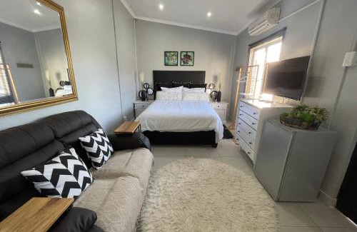 Glenwood House | Garden View Cottage