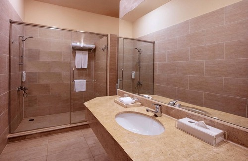 Makadi Bay Resort | Garden View Comfort | 3 Rooms, Rooftop Pool, Games, Tennis & Free Shuttle