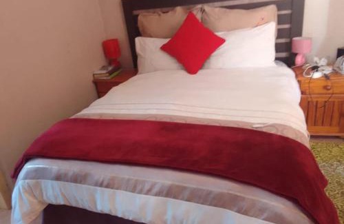Greater Johannesburg Metropolitan Area House | Garden View Guesthouse Fleurhof