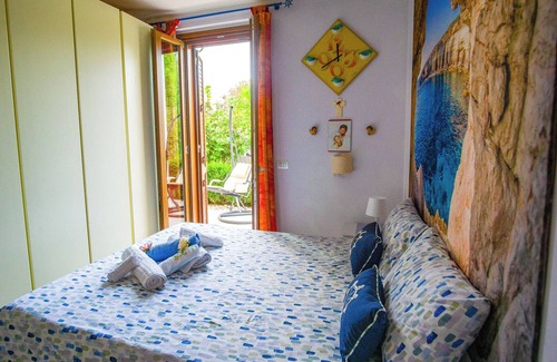 Bisceglie Bed & Breakfast | Garden View