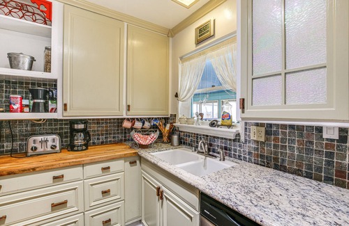 El Camino Village House | Gardena Vacation Rental: 5 Mi to Manhattan Beach!