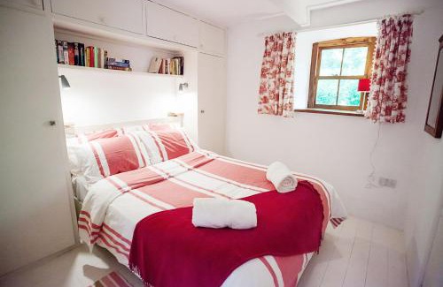 Rhydwyn House | Gardeners Cottage