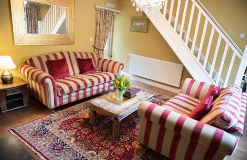 Hallington House | Gardeners Cottage