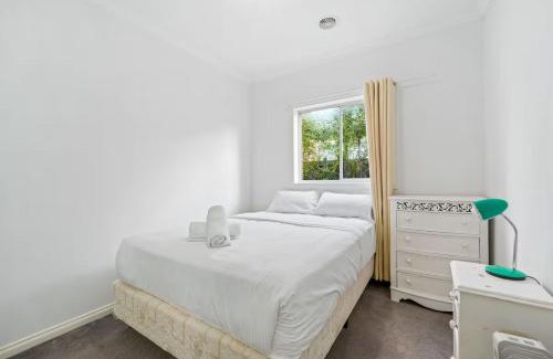 Officer Bed & Breakfast | Gardenia Serenity & Wellness Retreat