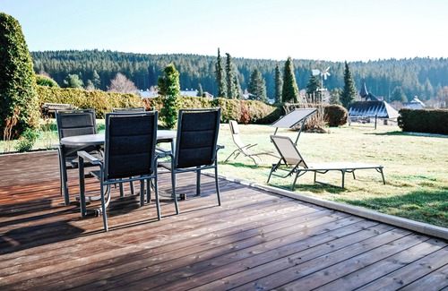 Schluchsee Apartment | GardenOasis: Exclusive Seehalde apartment