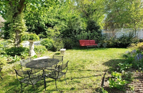 Luray Apartment | Garfield Guest House - Hawksbill Suite
