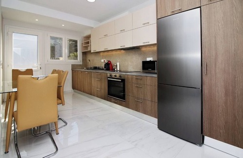 Corfu Town Apartment | Garitsa Gem Suite - a stunning two-story house