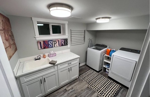 Northtown House | Garland Getaway-Updated 1926 bungalow, Pet-friendly!