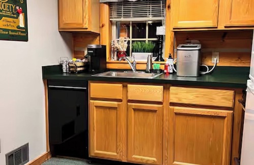 Lewiston Cottage | Garland Golf Cottage on Fountains Hole 10