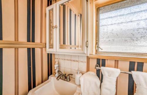 Vollintine-Evergreen House | Garland Haven Hideaway Both Units