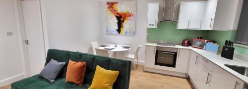 Belvedere Apartment | Garland Stylish Apartment 1 in Greater London