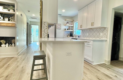 Tallahassee House | Garnet and Glam 1.2 miles from FSU Stadium 4-bedroom 2 bath house