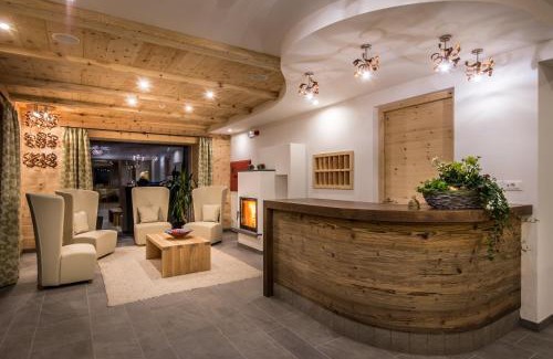 Colfosco Hotel | Garni Larix