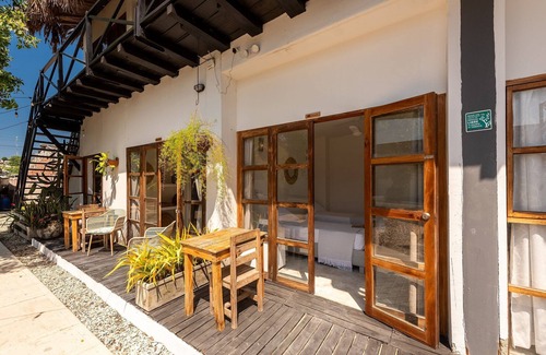 Bocachica Cabin | Garraf Room /Pool/Wifi/Near Ocean
