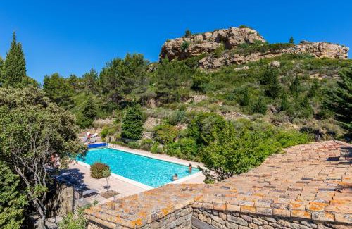 Salon-de-Provence Hotel | Garrigae Abbaye de Sainte Croix