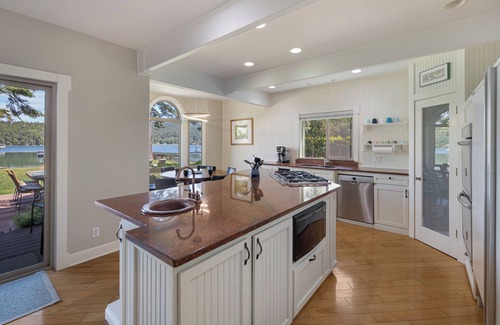 Friday Harbor House | Garrison Bay Beach House- n