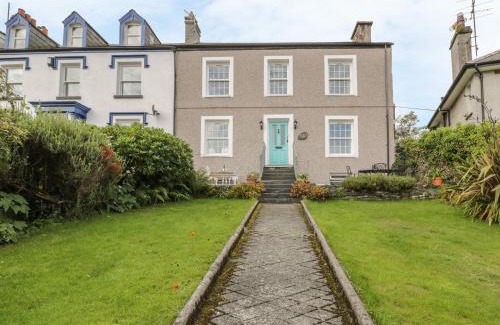 Borth-y-Gest House | Garth Craig