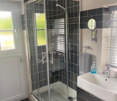 Llanbedr Bed & Breakfast | Garth Engan Private Self Contained B&B with Garden Area