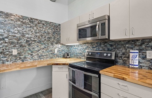 Civic Core Apartment | Gaslamp 4BR Loft | Near to Petco Park and Beaches