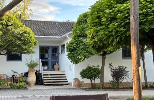 Bissersheim House | Gästehaus Blatner: Standard room with king-size bed