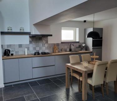 Eijsden Apartment | Gastenverblijf Oesj