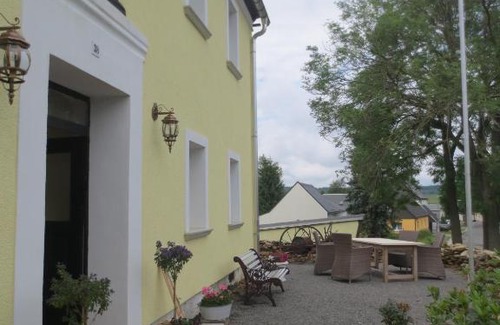 Marienberg Bed & Breakfast | Gasthaus Ruebenau