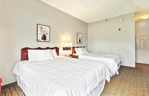Montgomery Hotel | Gasthof Amish Village INN