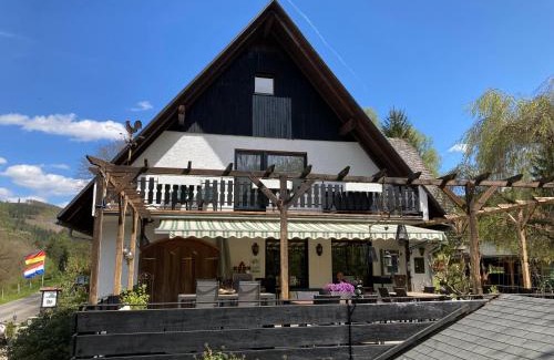Winkhausen Bed & Breakfast | Gasthof Walhalja