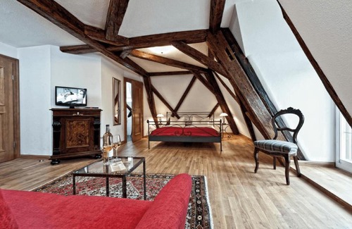 Sommerach House | Gasthof zum Schwan