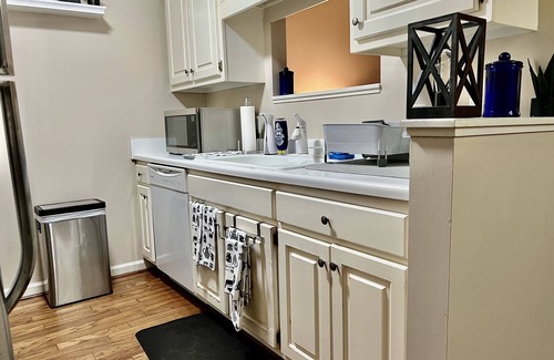 Auburn House | Gateaway to Tajade Cozy Townhouse Living - 1.6 mi to stadium