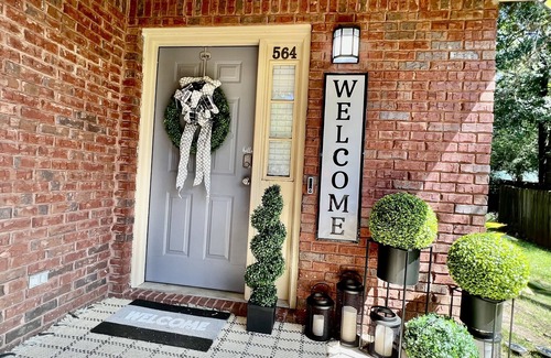 Auburn House | Gateaway to Tajade Cozy Townhouse Living - 1.6 mi to stadium