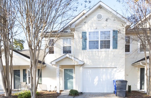 North Charleston House | Gated, 3 Bed 2.5 Bath Quiet Townhome With Garage