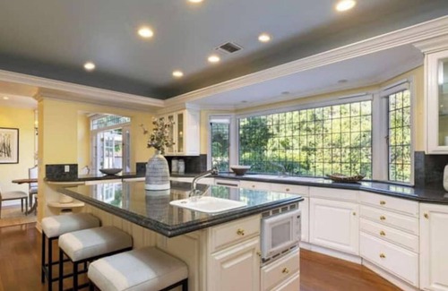 Bel Air House | Gated Bel-Air Mansion w/Pool + Golf Course Views