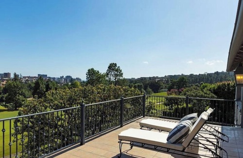 Bel Air House | Gated Bel-Air Mansion w/Pool + Golf Course Views