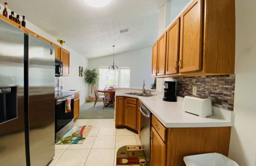 Haines City Villa | Gated Community - Free WIFI - Vacation Villa - Near Disney Area - Private Pool