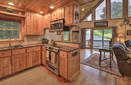 Sparta Cabin | Gated Community w/Perks: Cozy Sparta Cabin!