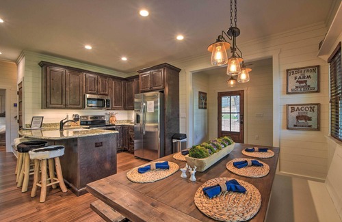 Glenville Cottage | Gated Glenville Cottage: Hike, Fish, & Golf!