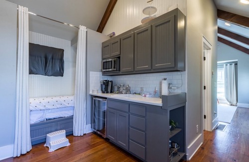 Highlands House | Gated Highlands home w/Lake & Golf View and new Hot Tub