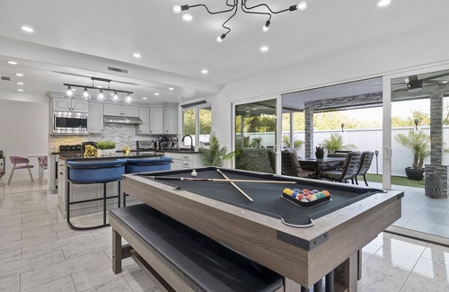 Chatsworth House | Gated Luxurious Modern Hills Oasis Estate POOL/SPA