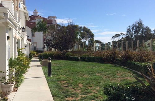 East Side Capistrano House | Gated Ocean View Townhome Only 8 Blocks To The Beach