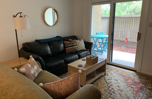 Santa Fe Condo | Gated, secure. Quiet, pool, 1.5 miles from Plaza, close to DeVargas Mall