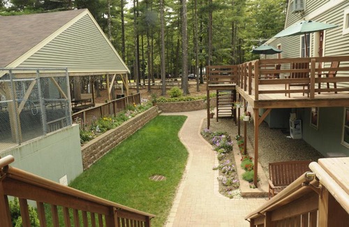 Rochester Resort | Gateway to Cape Cod Vacation Cottage 1