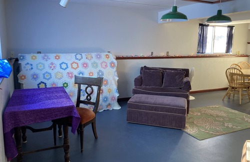 Longmont Apartment | Gateway to Rocky Mountain NP or bike path across town