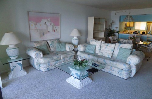 Punta Rassa Condo | Gateway to Sanibel/Captiva 2/2 Ft. Myers Condo