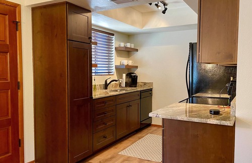 Oak Creek Condo | Gateway to the Red Rocks